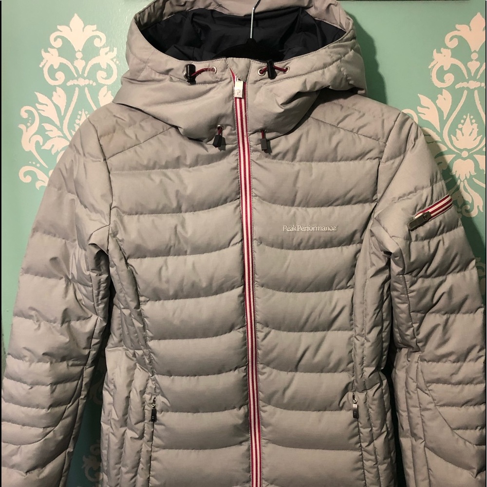 Peak performance Hooded Jacket